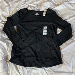 Old navy grey shirt.